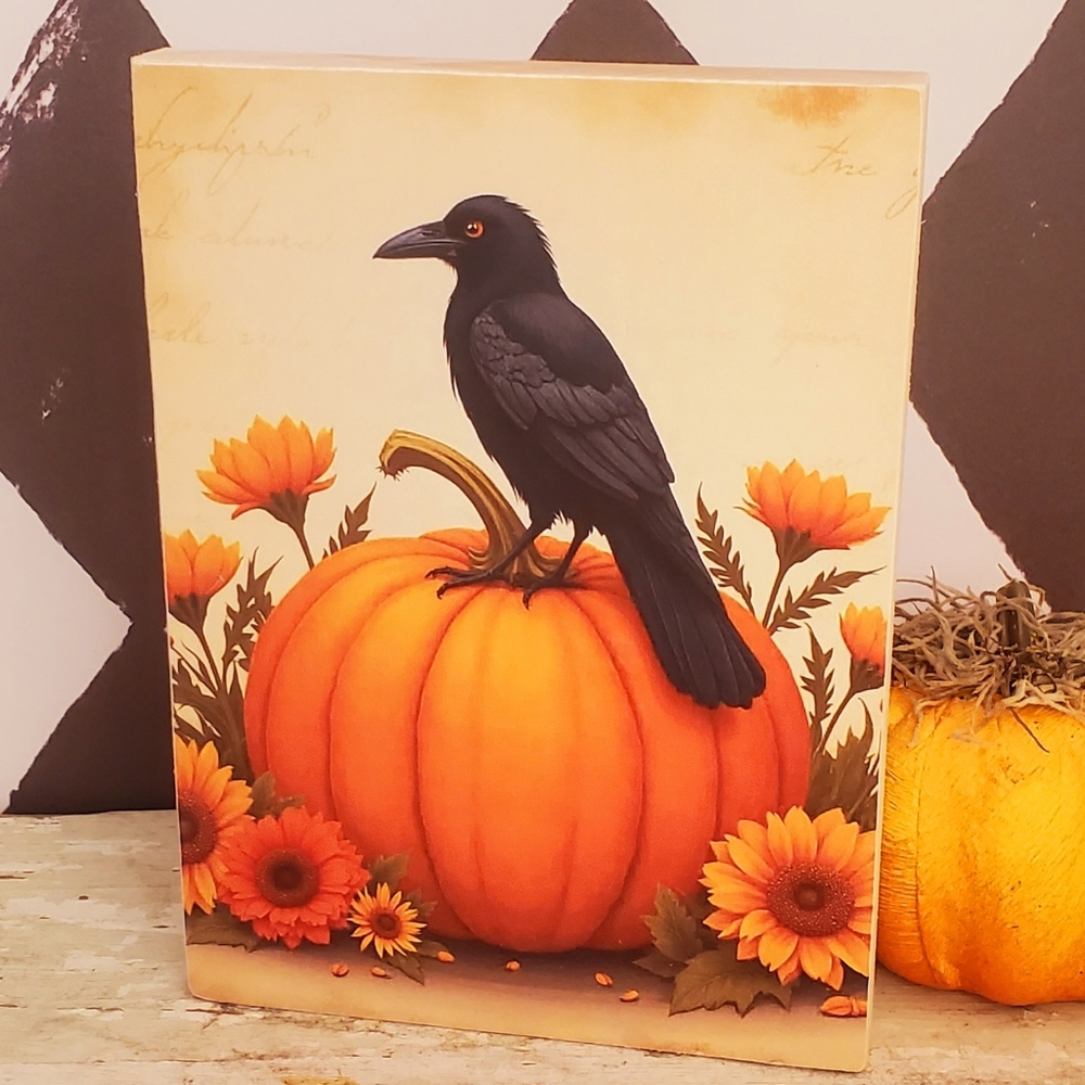 🆕️Crow on Pumpkin Wood Block Decor